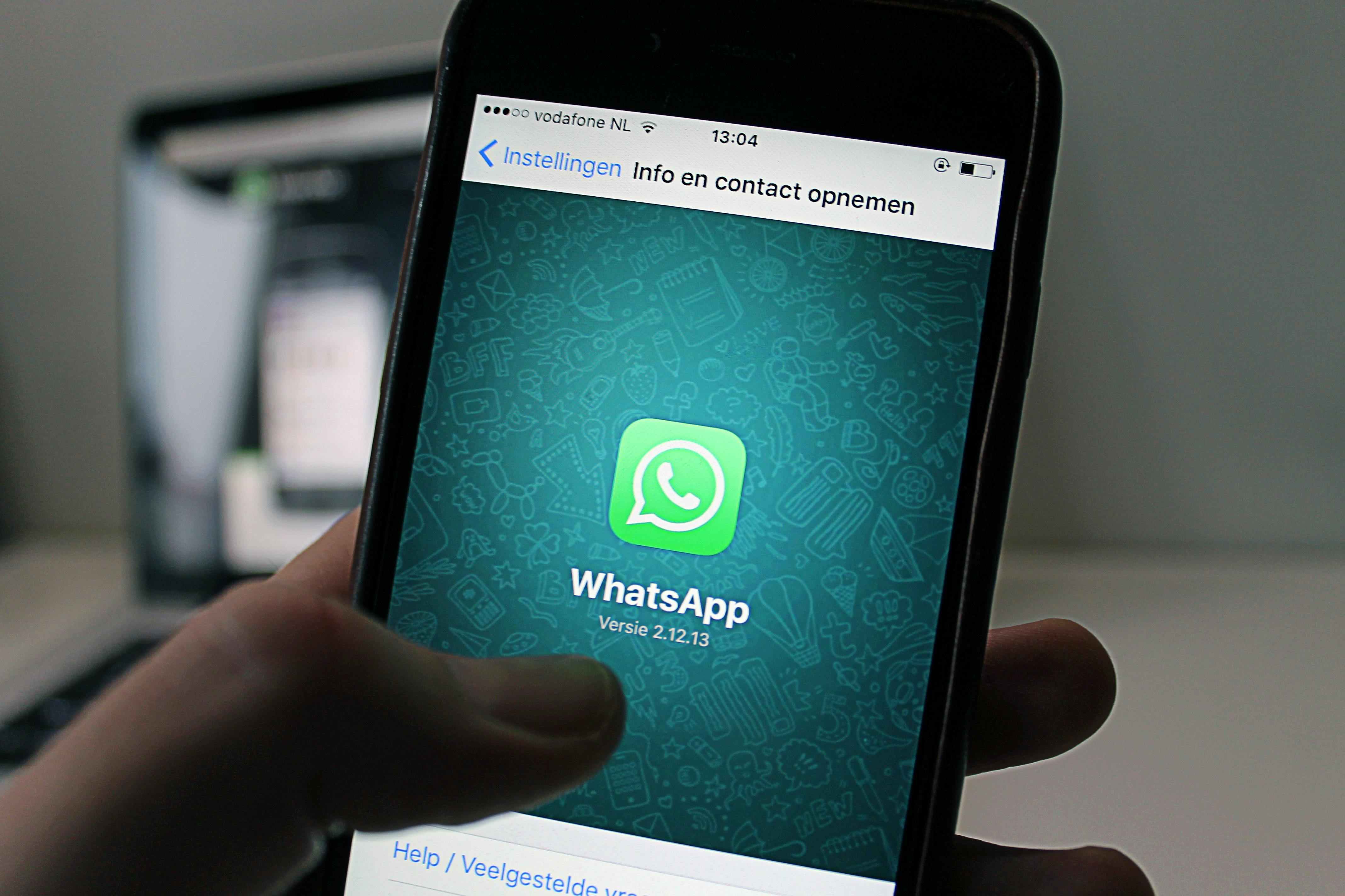 Avances de la IA: Reinventando WhatsApp sobre los grandes modelos LLM